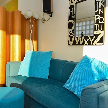 Kalypso Apartment Атина Екстериор снимка