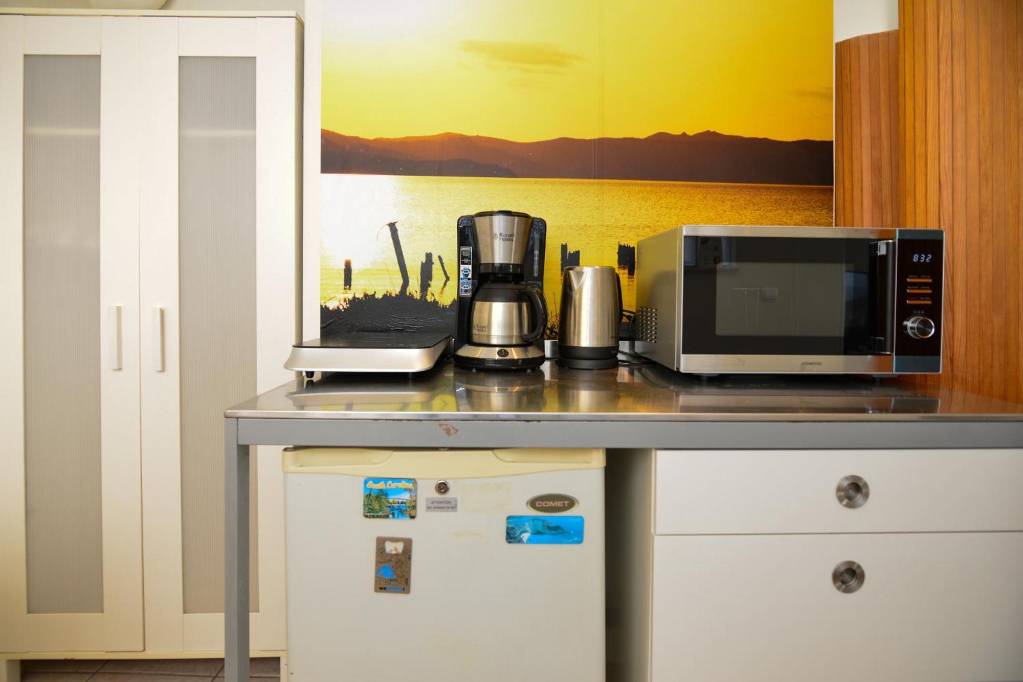 Kalypso Apartment Атина Екстериор снимка