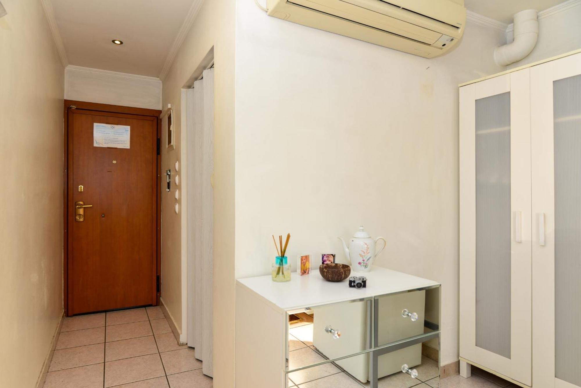 Kalypso Apartment Атина Екстериор снимка