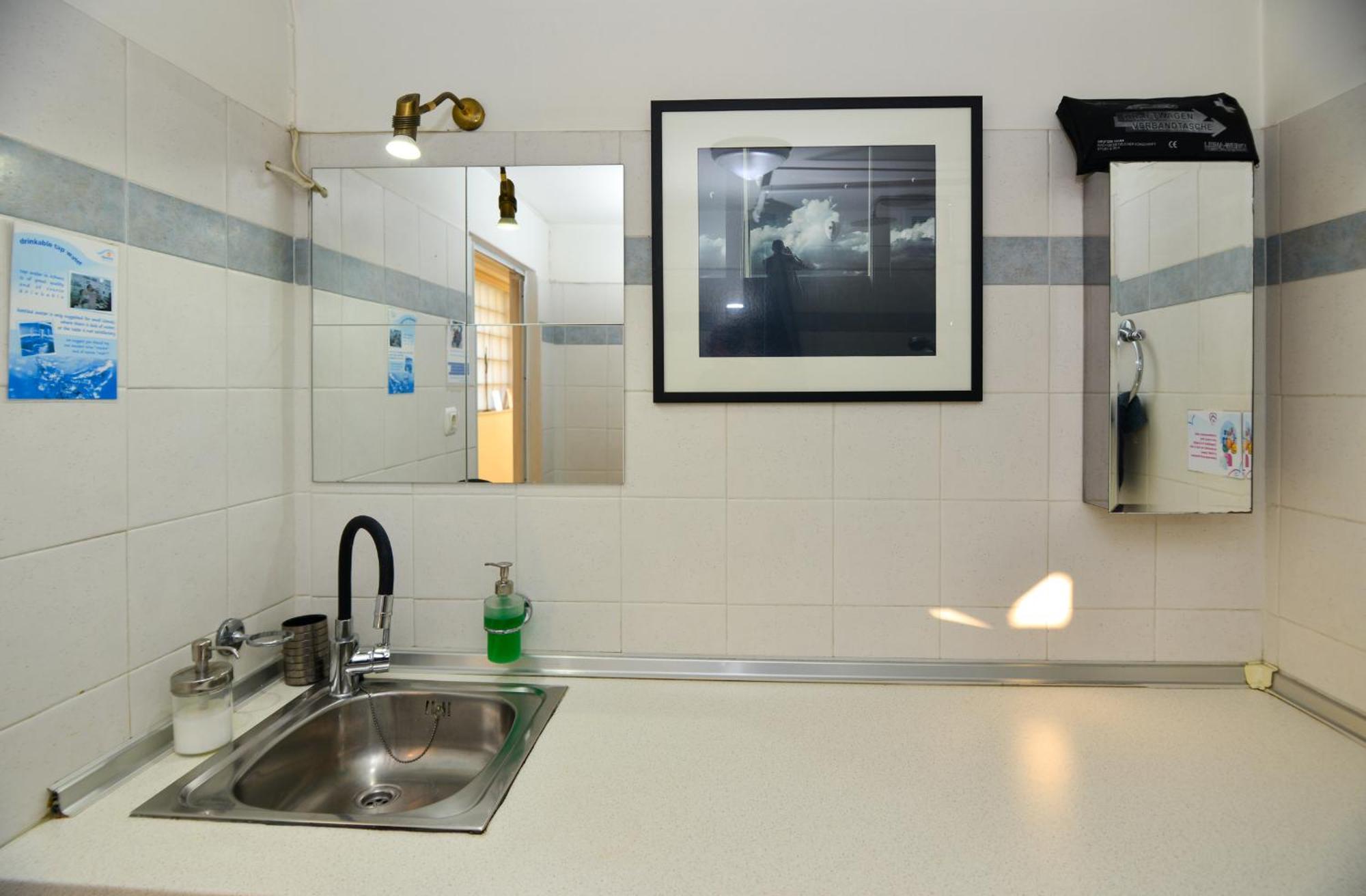 Kalypso Apartment Атина Екстериор снимка